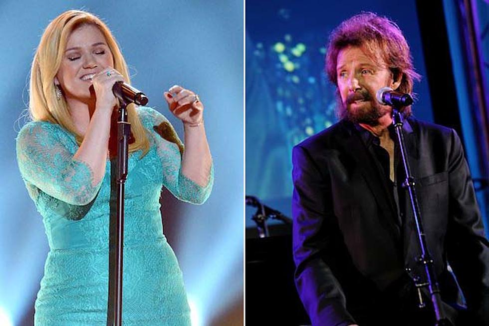 Kelly Clarkson Recording a Christmas Album That Will Feature Ronnie Dunn