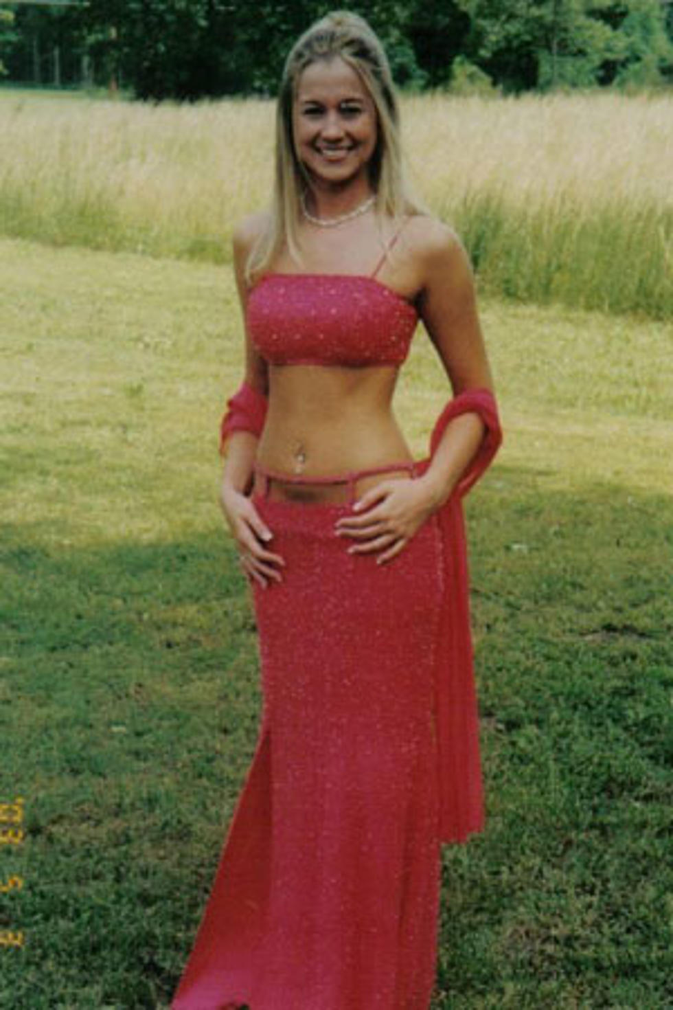 Kellie Pickler &#8211; Country Prom Pictures