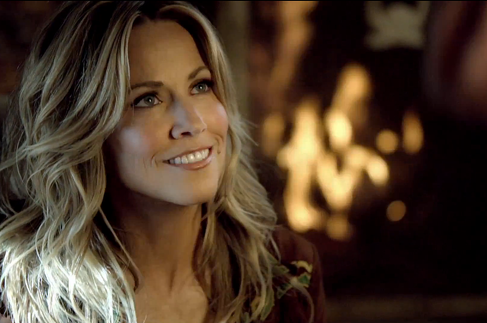Sheryl Crow Lives Out the Ultimate ‘Staycation’ in ‘Easy’ Video