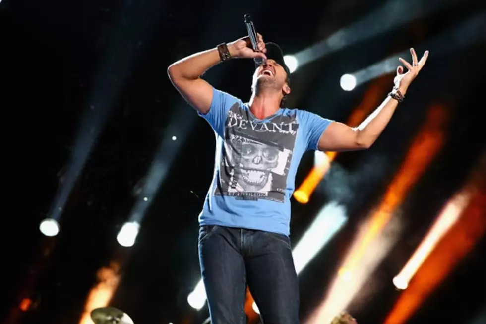 Luke Bryan Adds Second Nashville Show to Dirt Road Diaries Tour