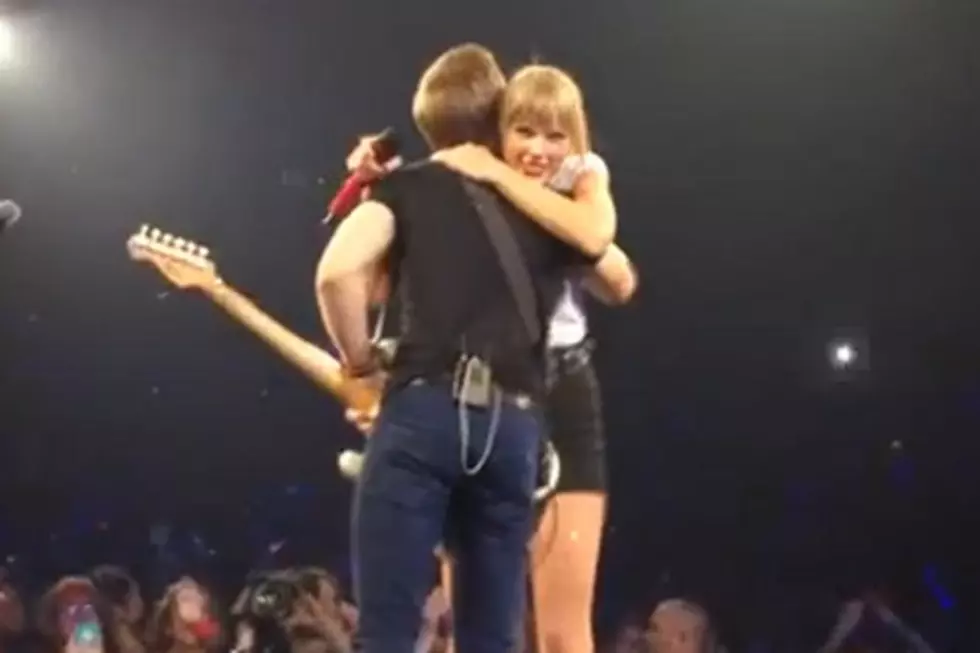 Taylor Swift and Hunter Hayes Get &#8216;Crazy&#8217; at Final U.S. Date of the Red Tour