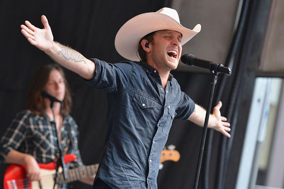 Justin Moore Falls Off the Stage During Off the Beaten Path Tour Stop in Missouri [Watch]