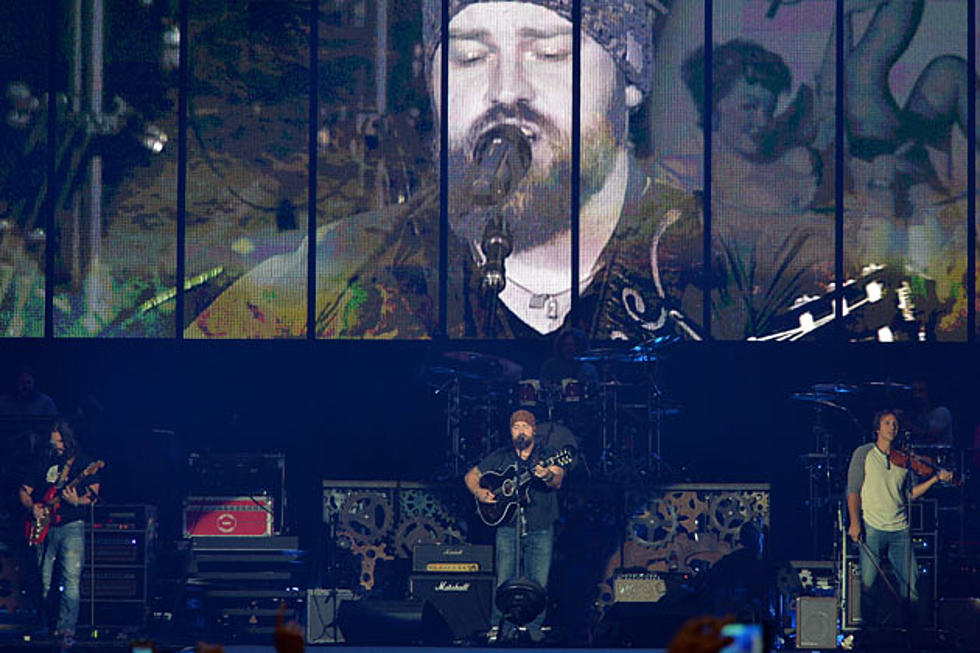 Zac Brown Band Debuts New Single with Foo Fighters’ Dave Grohl During 2013 CMAs