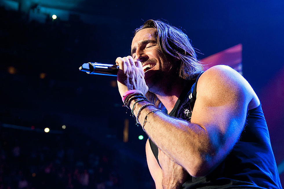 Jake Owen Wants You to Drink Your Pee