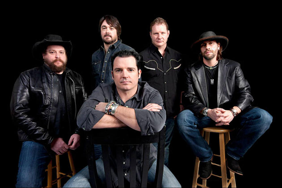 Reckless Kelly ‘Wrap’ Themselves up in Christmas
