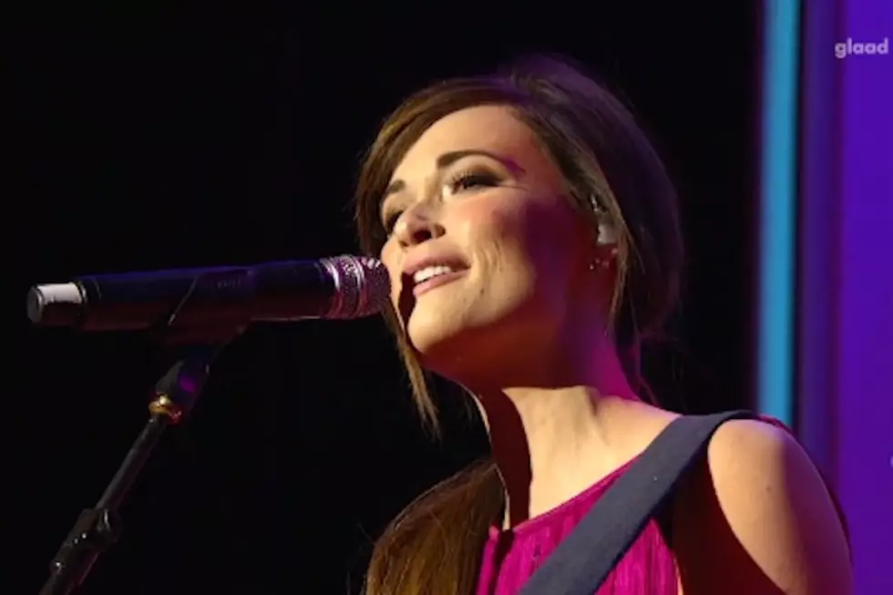 Kacey Musgraves Brings ‘Follow Your Arrow’ to GLAAD Media Awards [Watch]