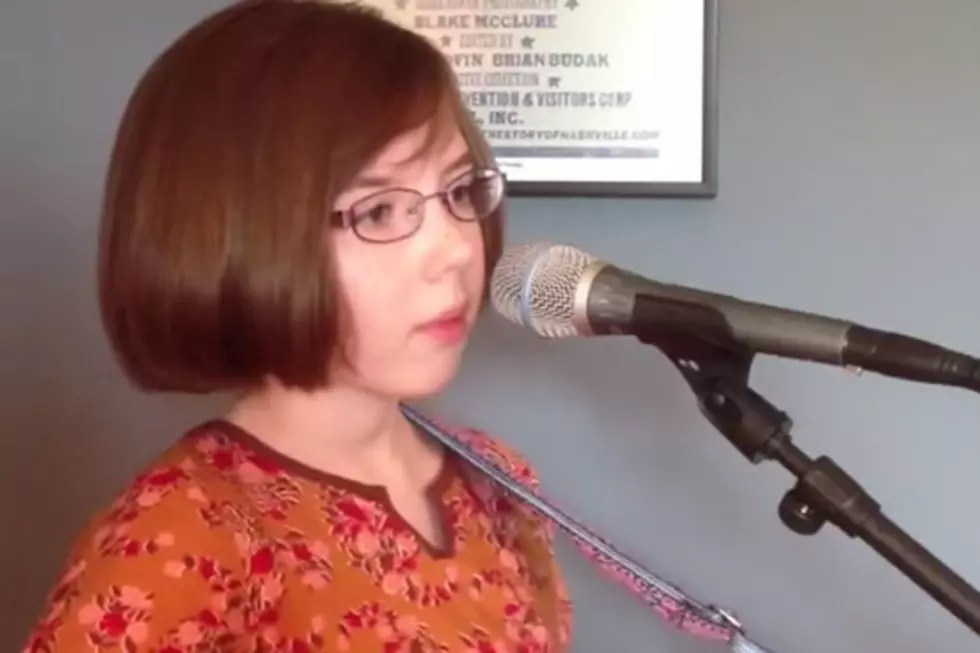 Ukulele Molly Tries to Save Historic Nashville Studio With Original Song [Watch]