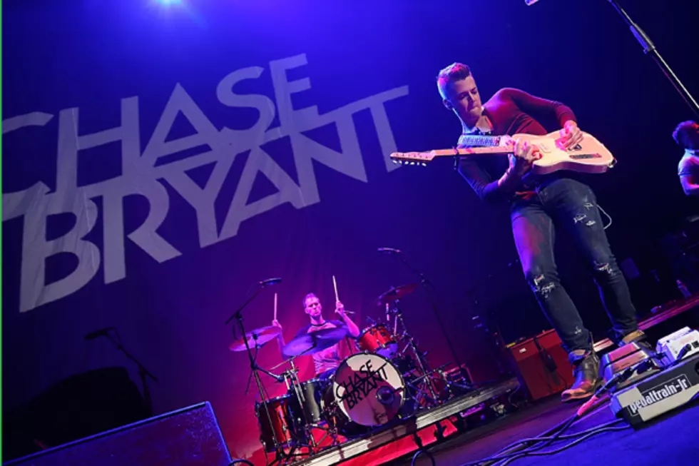 The Guitar Freak: Chase Bryant Turning Country Upside Down &#8211; Literally