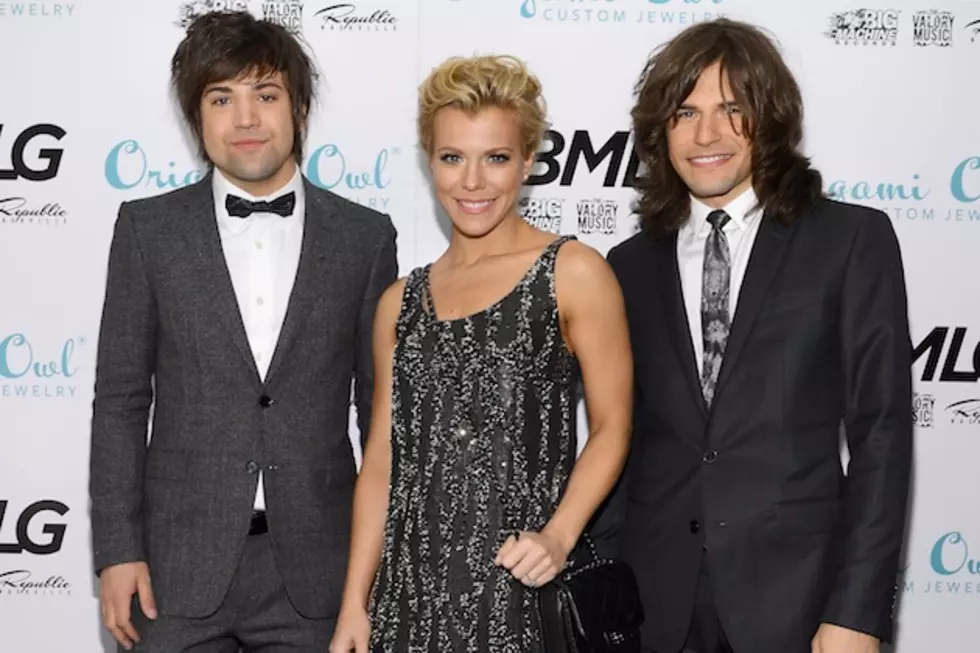 The Band Perry Offer to Babysit Carrie Underwood's Baby