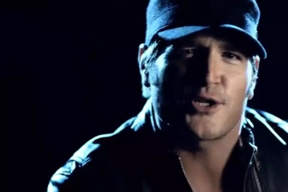 Jerrod Niemann Gets His ‘Buzz Back Girl’ in Visually Stimulating Music Video