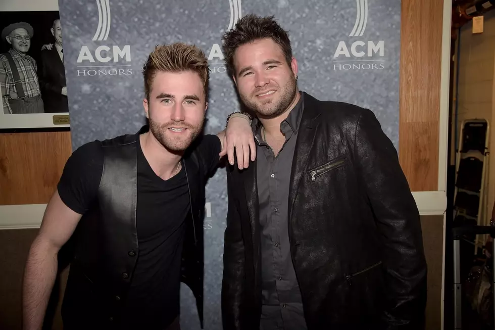 The Swon Brothers Harmonize in ‘Pretty Beautiful’ Acoustic Video [Exclusive Premiere]