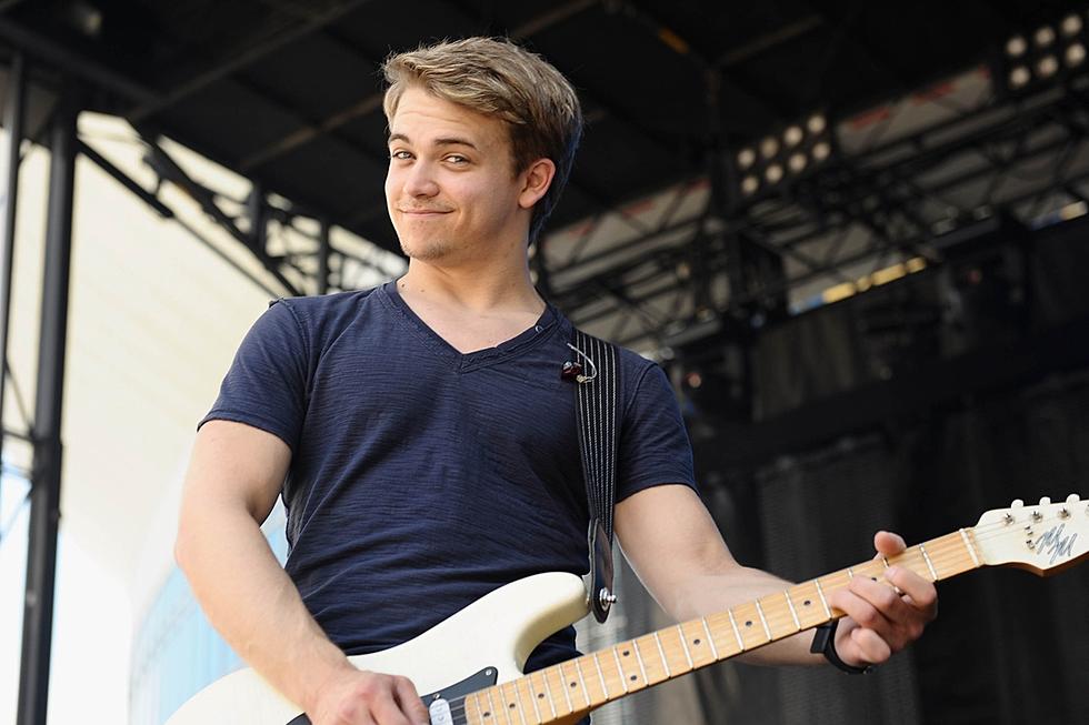 Hunter Hayes Making New Music Over the Holidays