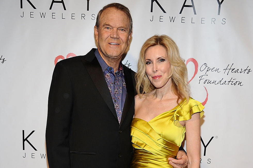 Glen Campbell’s Children Challenge Wife Over Control of Care