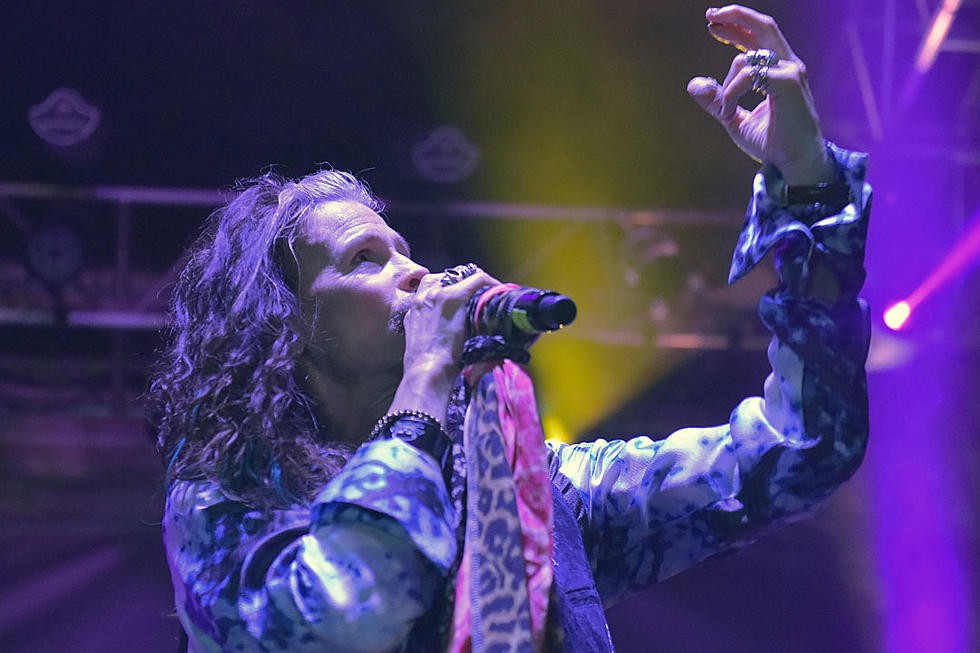 Steven Tyler Rocks Out With The Cadillac Three [VIDEO/LANGUAGE]