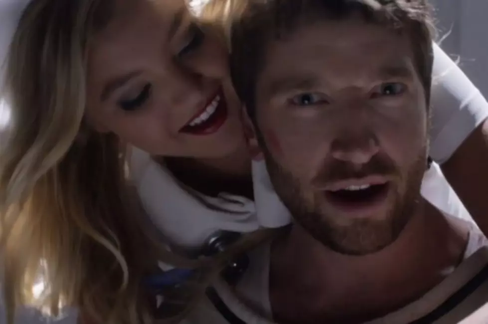 Can Brett Eldredge&#8217;s Sexy New Video Make Its ToC Top 10 Countdown Debut?