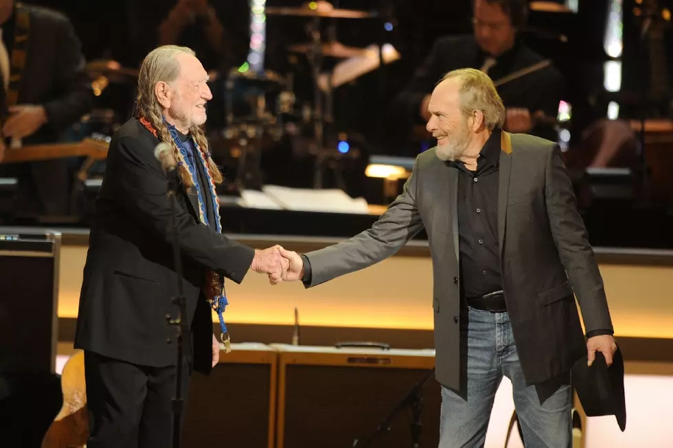 Willie Nelson, Merle Haggard Release 'It's All Going to Pot'
