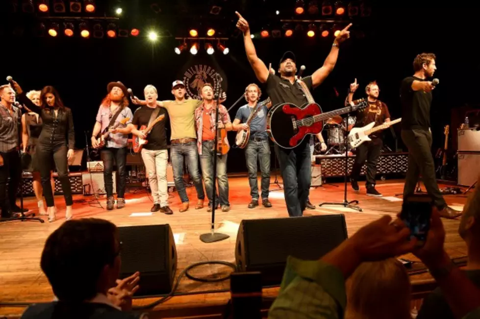 Darius Rucker and Friends Raise $220K for Cancer Research