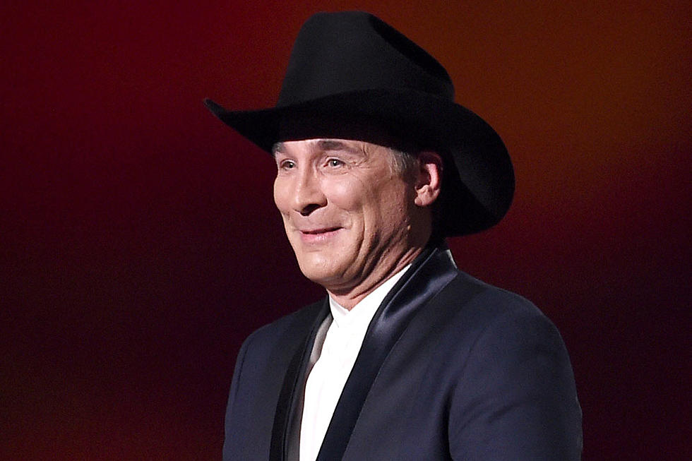 Clint Black Signs With Thirty Tigers for New Studio Album