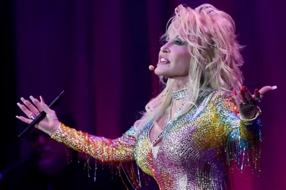 Dolly Parton Wows Nashville Audience at Ryman Benefit