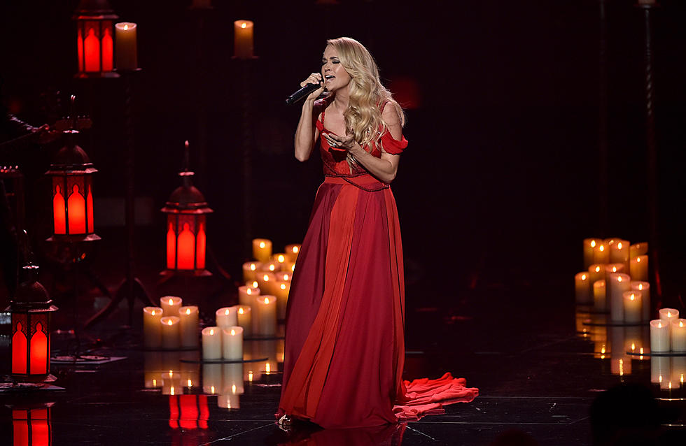Carrie Underwood Debuts ‘Heartbeat’ at 2015 American Music Awards