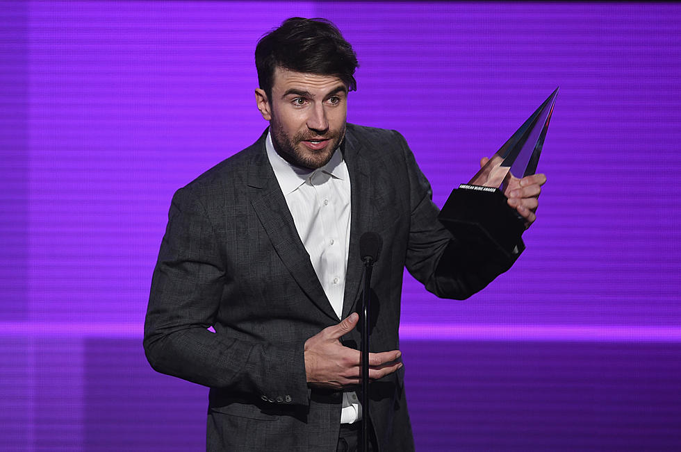 Sam Hunt Reps Country With Favorite New Artist Win at American Music Awards
