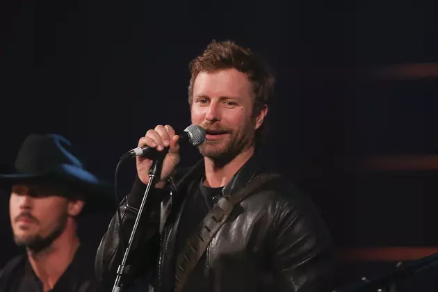 Dierks Bentley Is &#8216;Uneasy&#8217; About Co-Hosting the 2016 ACM Awards