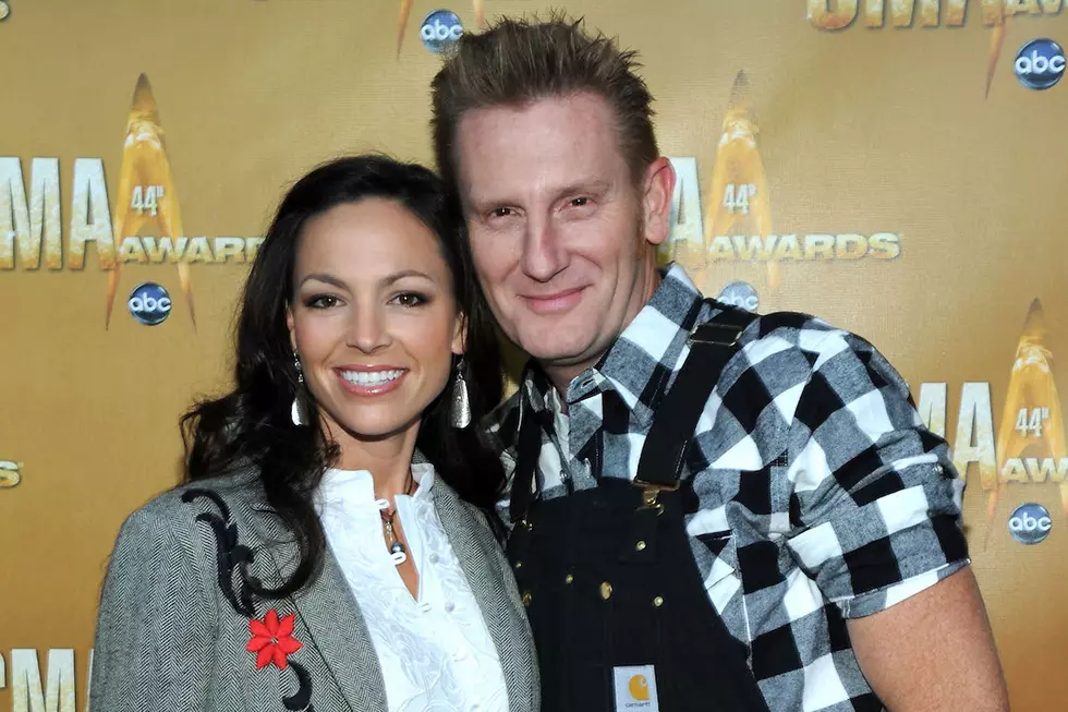 Joey Feek Gets a Visit From an Adorable Furry Friend