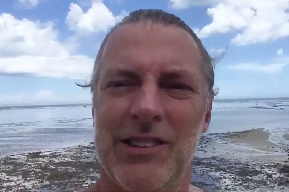 Darryl Worley and Friends Survive Cyclone Winston