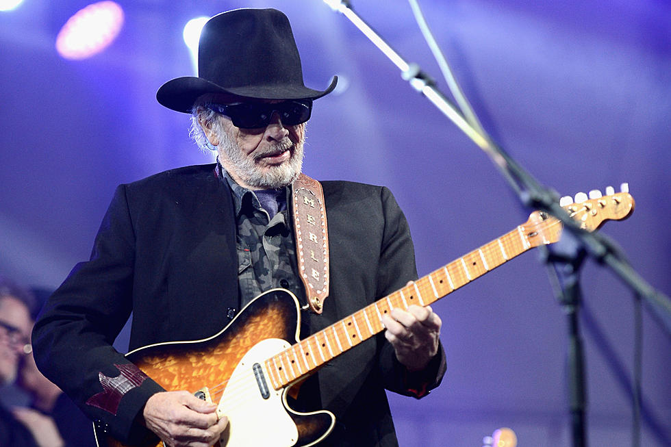Remember When Merle Haggard Received the Kennedy Center Honors?