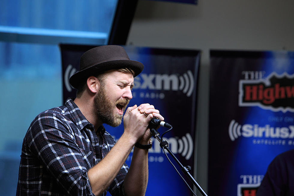 Charles Kelley's 'Lonely Girl'
