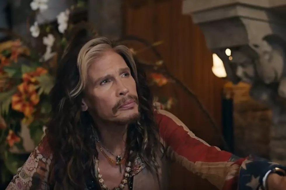 Steven Tyler Sings With His Portrait in Skittles Commercial