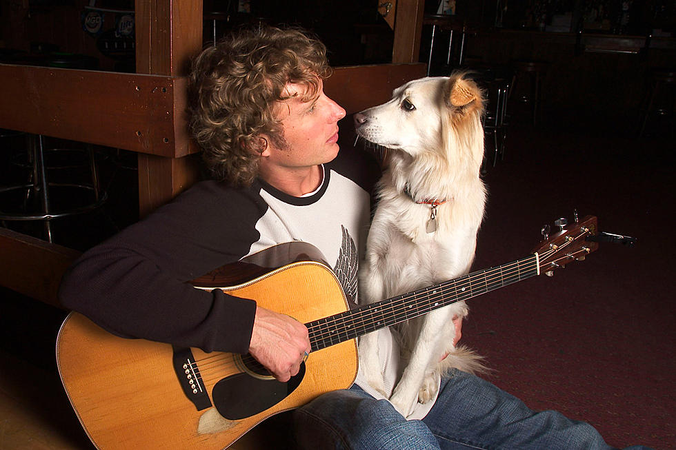 Dierks Bentley’s 15-Year-Old Dog, Jake, ‘Can’t Be Replaced’