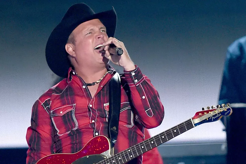 Woman Goes Into Labor During Garth Brooks Concert