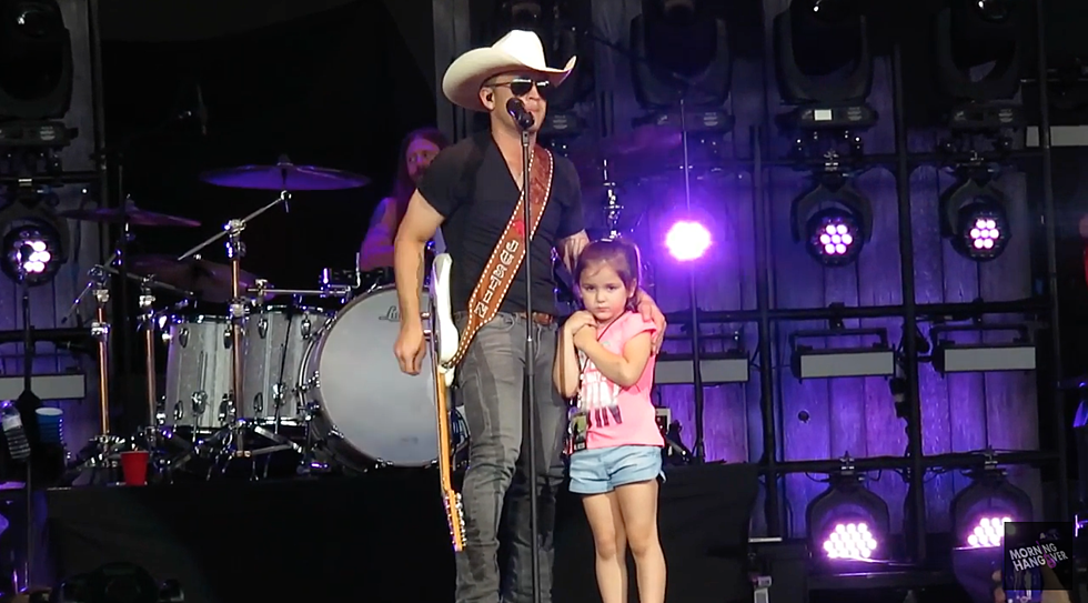 Justin Moore’s Daughter Joins Him Onstage on Father’s Day [Watch]