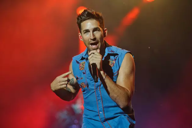 Jake Owen Pays Tribute to His Father on &#8216;American Love&#8217;
