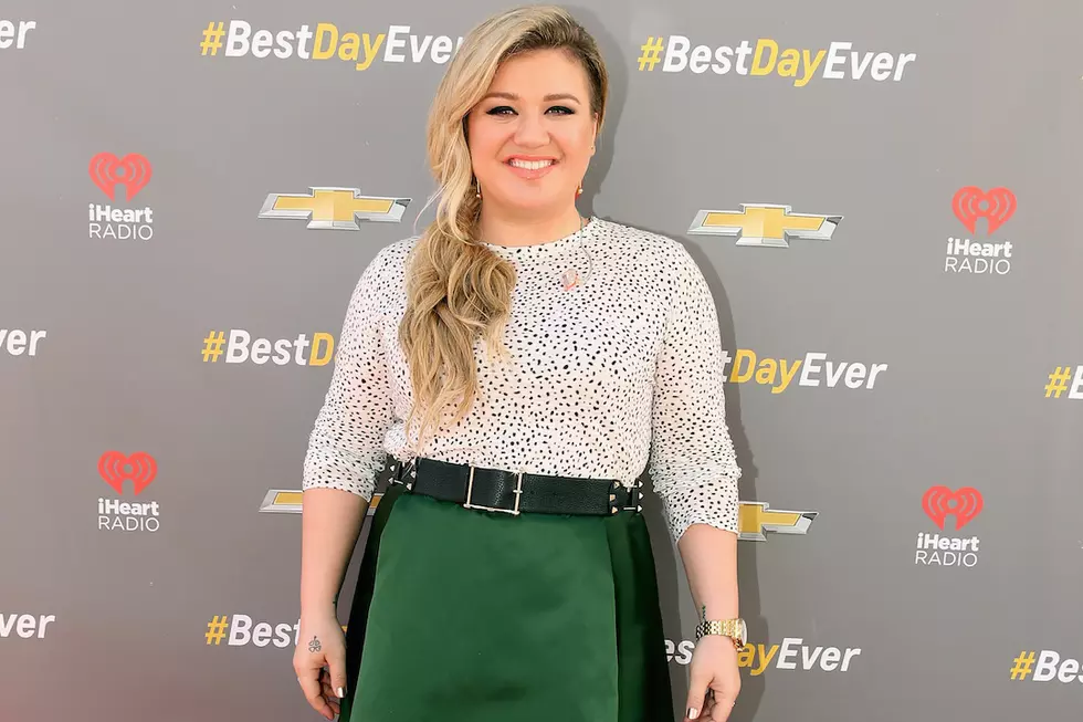 Kelly Clarkson’s Baby Boy Is Basically Her Twin — See the Adorable Pic!