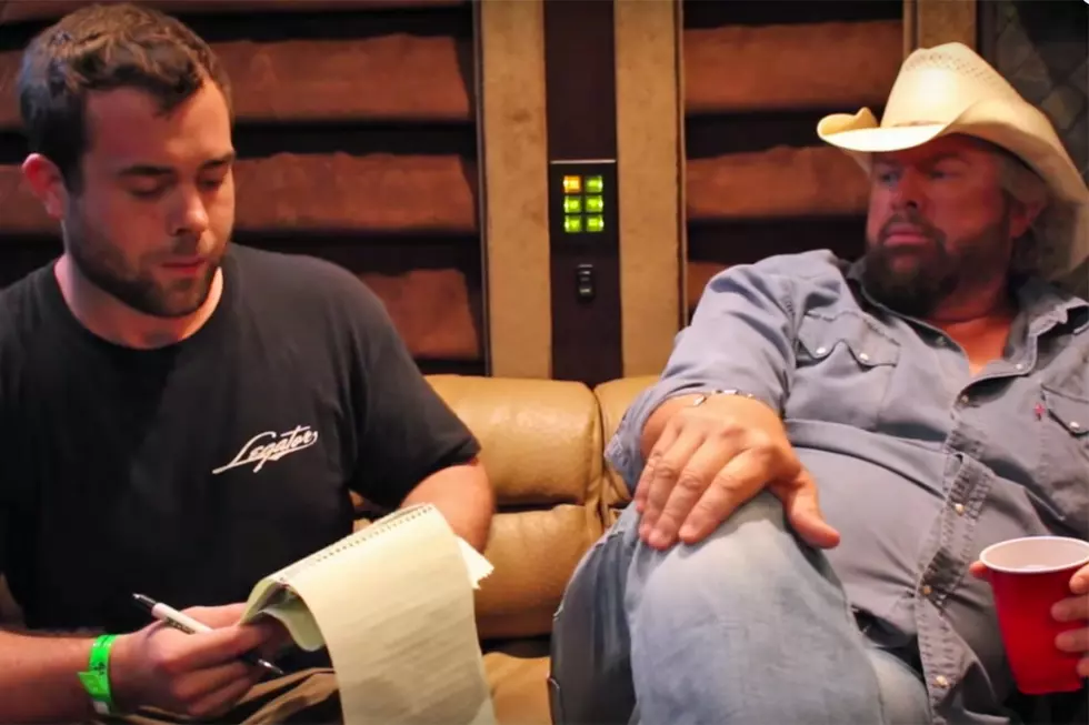 Toby Keith Struggles Through the Worst Interview Ever [Watch]