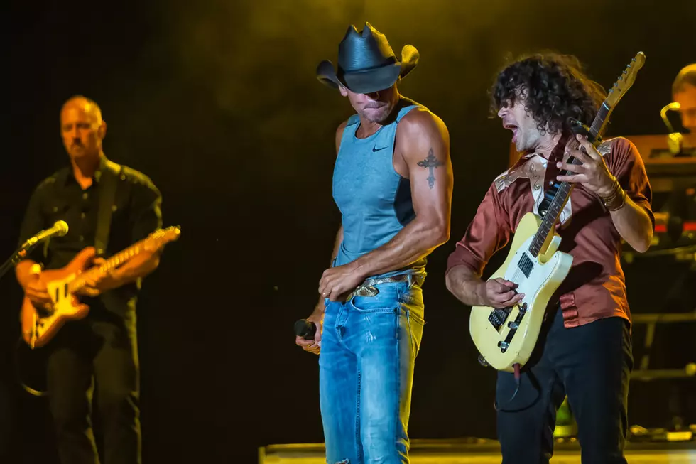 Tim McGraw&#8217;s Charismatic WE Fest Set Mixes His Hits From Every Era