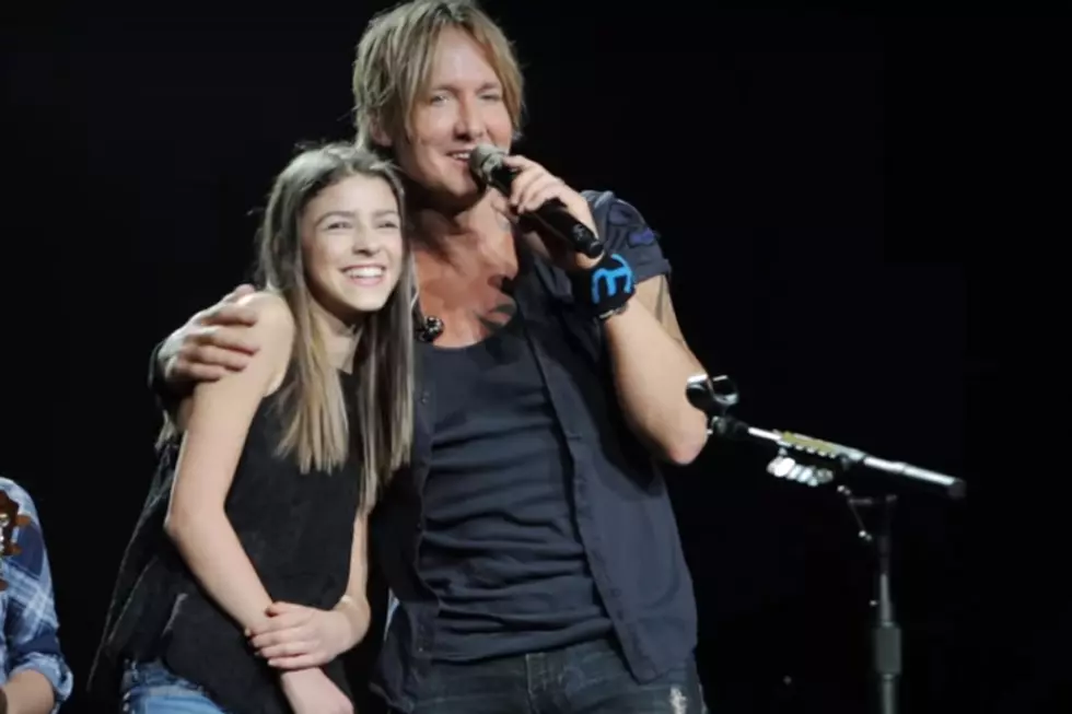 Keith Urban Adorably Guitar Techs for Young Singer at Edmonton Show [Watch]