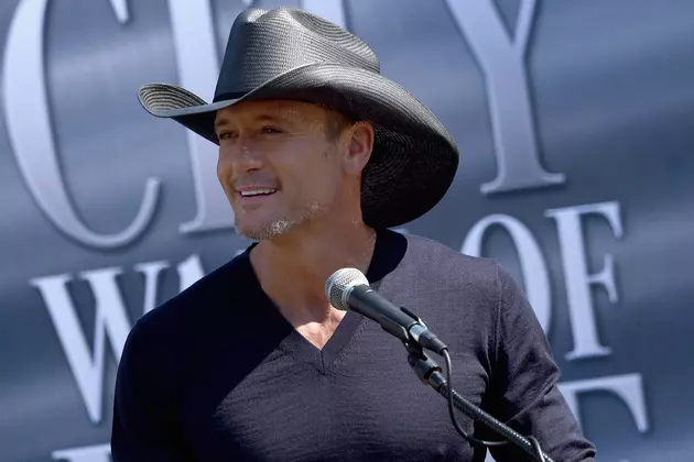 Tim McGraw Helps 94-Year-Old Superfan in Need on Facebook
