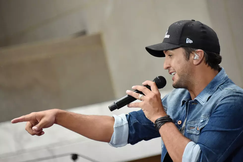 Luke Bryan Fans Share in ‘I Do All My Dreamin’ There’ Lyric Video [Watch]