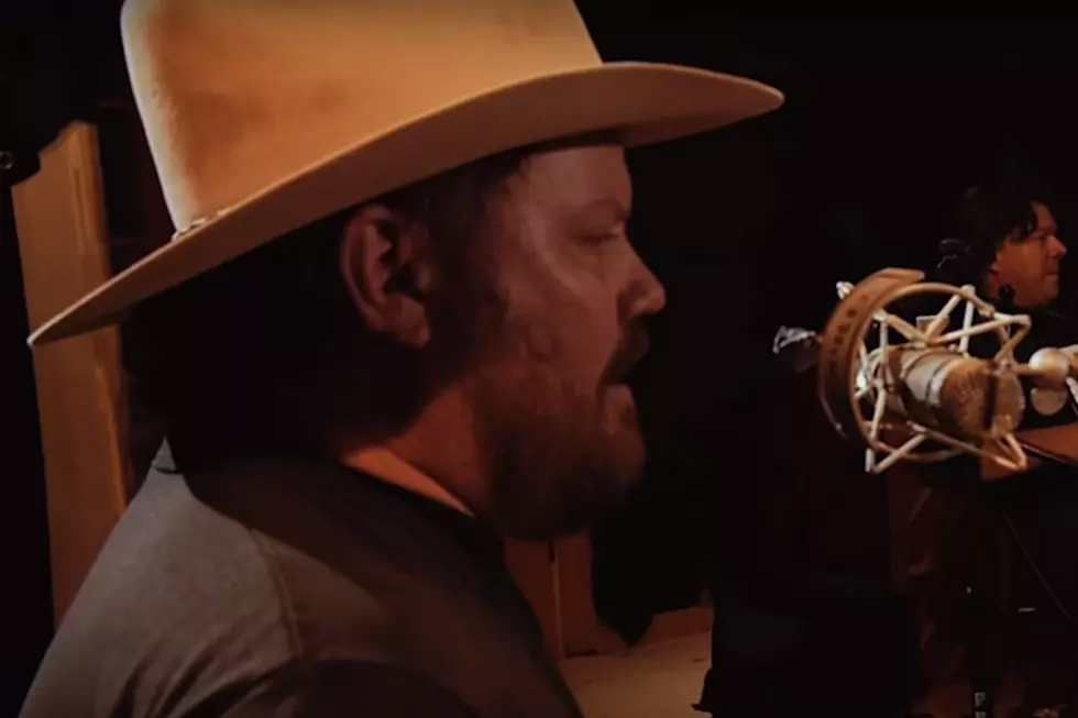 Randy Rogers Gets 'Wrapped' in a George Strait Cover [Watch]
