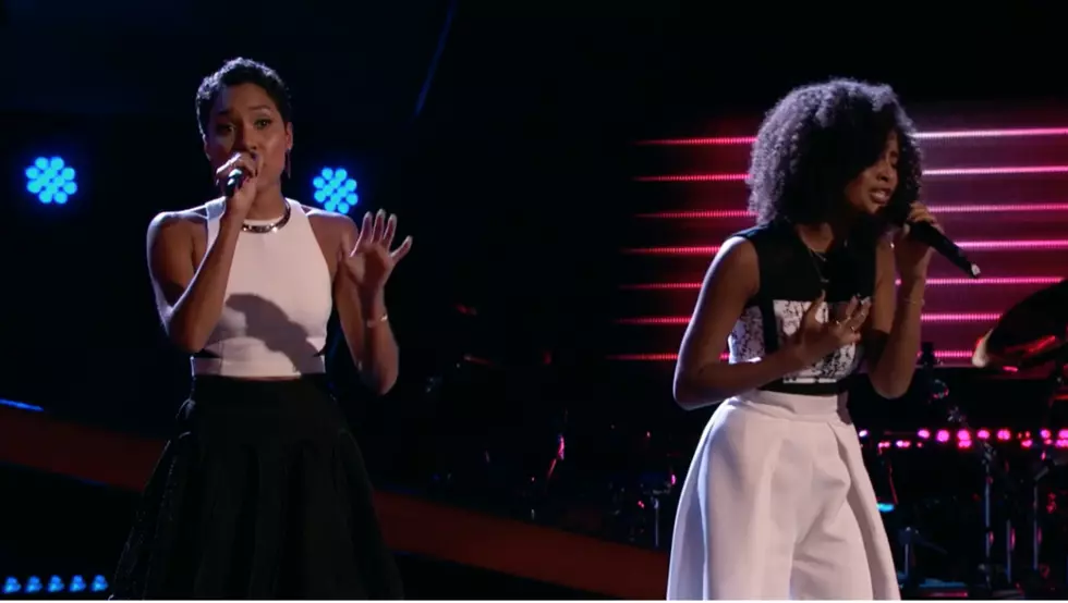 Sisters Amaze &#8216;The Voice&#8217; Coaches With Unique Cover of &#8216;Landslide&#8217;