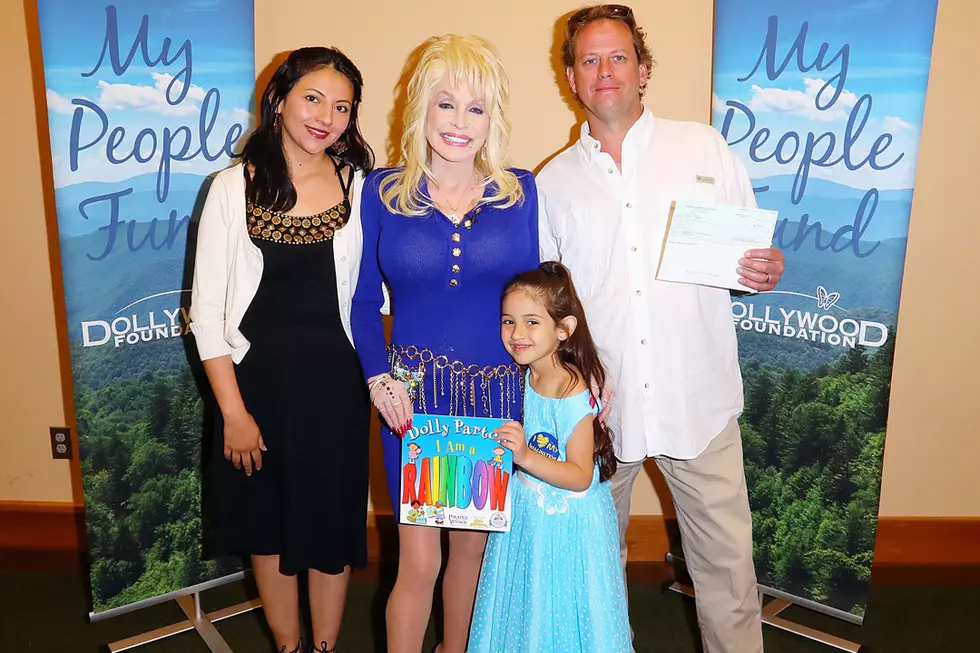 Dolly Parton Surprises Families Hit by Wildfires With $5k Each