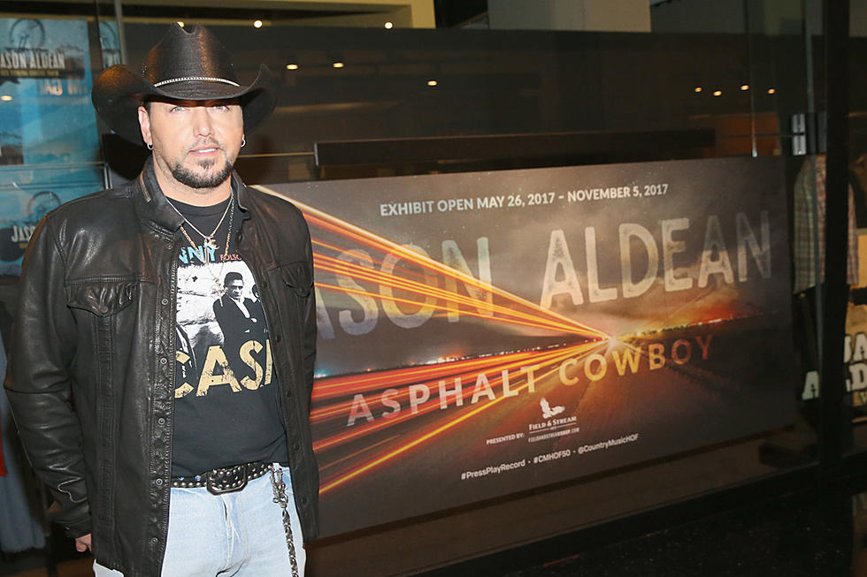 Jason Aldean Kicks Off ‘Asphalt Cowboy’ Hall of Fame Exhibit [Pictures]