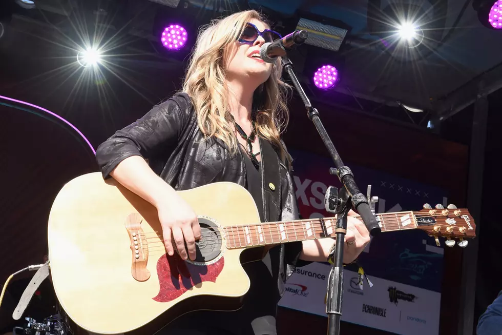 Sunny Sweeney Shares ‘Brutally Honest’ Miscarriage Story, Song