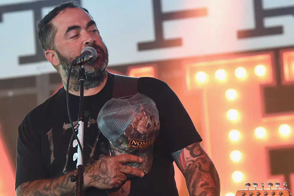Aaron Lewis Releases ‘Folded Flag’ to Honor Flag Day [Listen]