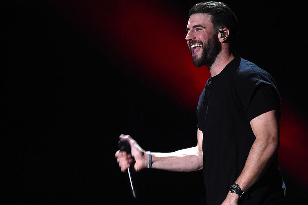 Sam Hunt Hits the Links and the Water During Summer Tour Break [Watch]