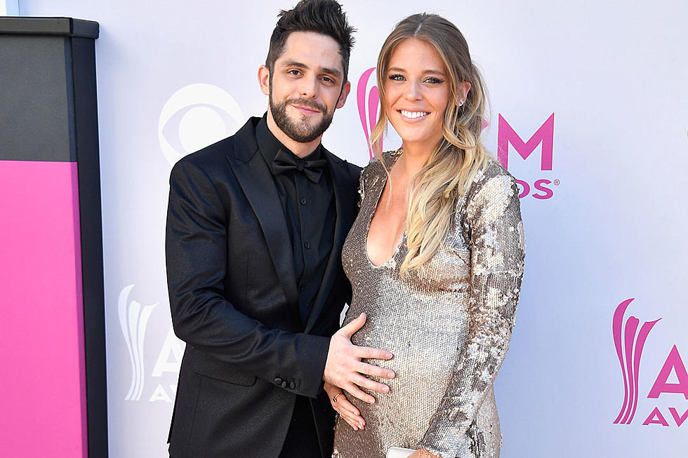 Thomas Rhett and Wife Lauren’s Pre-Baby Date Night Features Sunset, Dolphins
