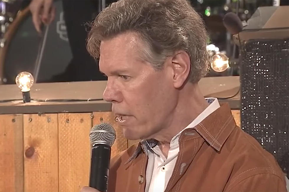 Randy Travis Sings ‘Forever and Ever, Amen’ at Texas TV Taping [Watch]